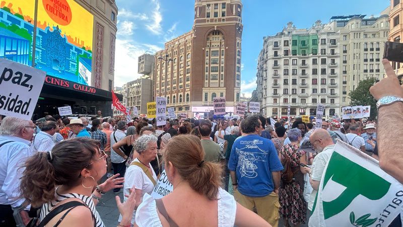 Manifestación contra racismo Callao Madrid